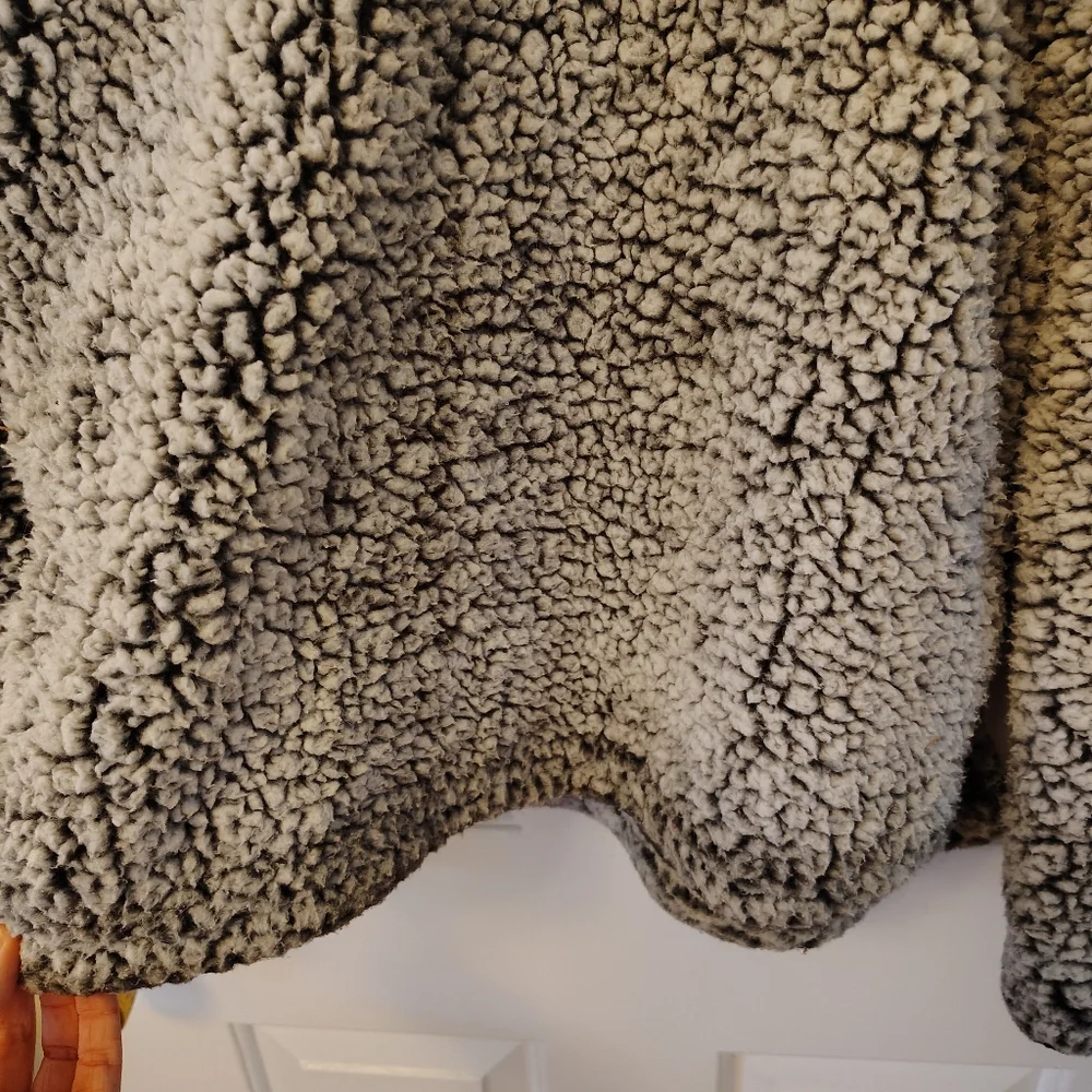 Altar'd State Cozy Sherpa pullover 1/2 zip - Picture 6 of 11